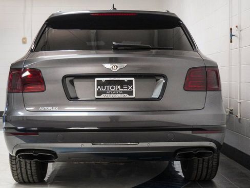 Used 2020 Bentley Bentayga image 44