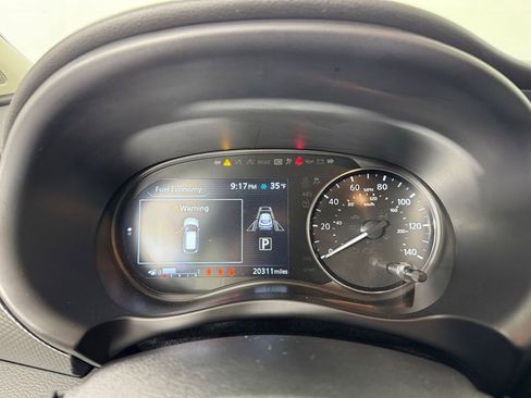 Used 2023 Nissan Kicks SV image 21