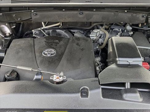 Used 2019 Toyota Highlander Plus image 23