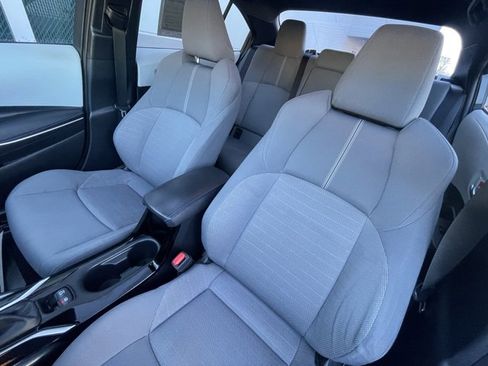 Used 2020 Toyota Corolla SE image 11