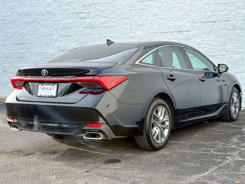 Used 2019 Toyota Avalon XLE image 8