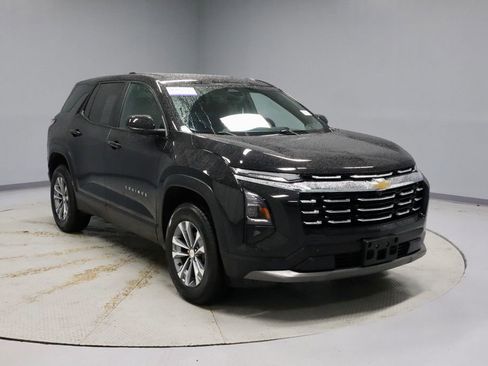 Used 2025 Chevrolet Equinox LT AWD/4WD image 1