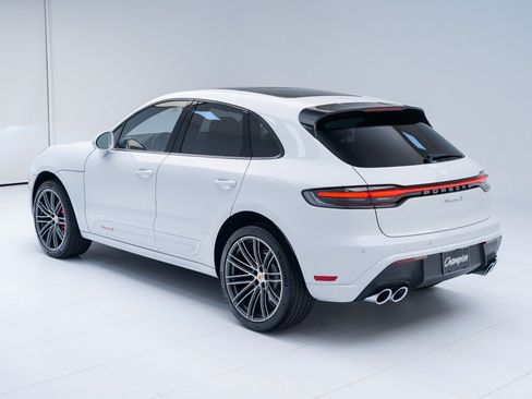 Certified 2026 Porsche Macan S AWD/4WD image 3