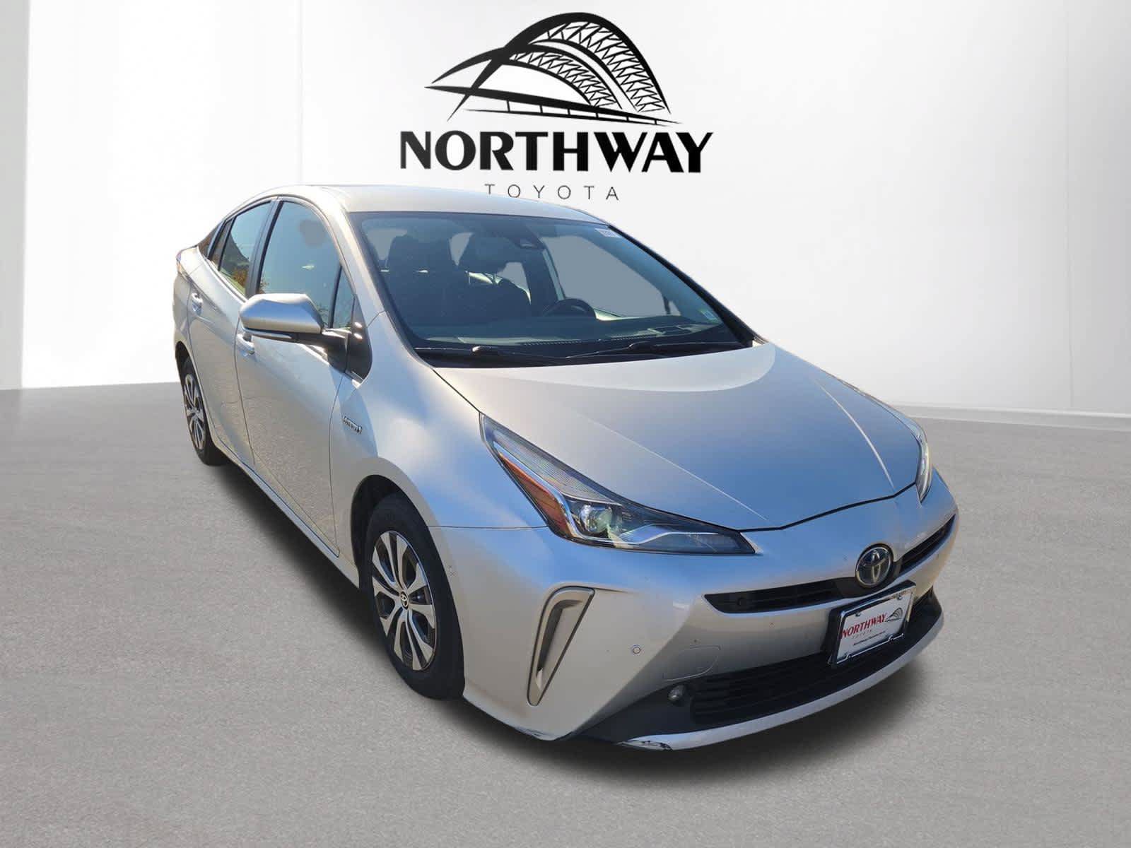 Used 2022 Toyota Prius XLE w/ Advanced Technology Package AWD/4WD image 1