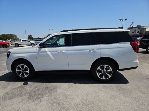 New 2027 Ford Expedition Active RWD image 7
