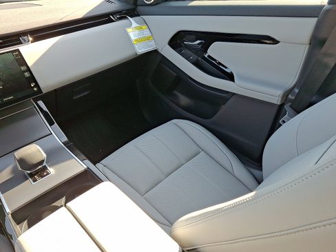 New 2026 Land Rover Range Rover Evoque S image 14