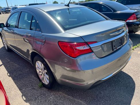 Used 2013 Chrysler 200 Touring w/ Cold Weather Group FWD image 11