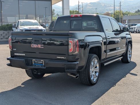 Used 2017 GMC Sierra 1500 Denali w/ Denali Ultimate Package AWD/4WD image 5