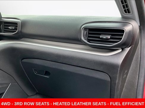 Used 2022 Ford Explorer XLT w/ Equipment Group 202A image 26