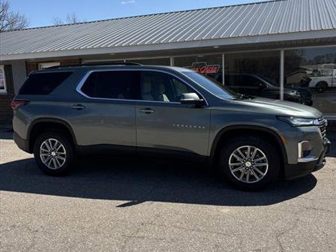 Used 2022 Chevrolet Traverse LT image 19