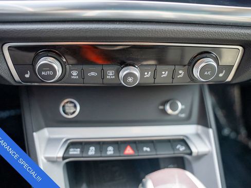 Used 2024 Audi Q3 2.0T Premium image 26