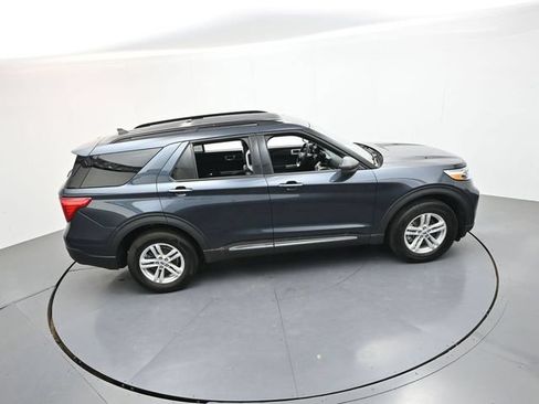 Used 2023 Ford Explorer XLT w/ Equipment Group 202A AWD/4WD image 41