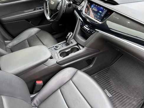 Used 2023 Cadillac XT6 Sport image 18