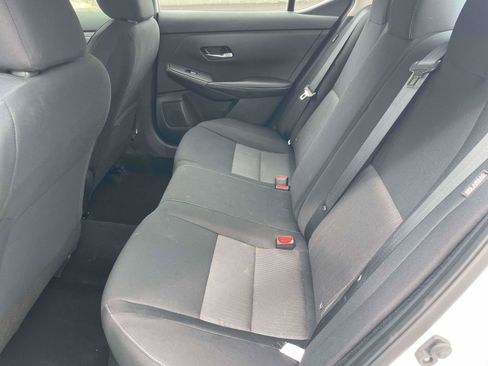 Used 2023 Nissan Sentra SV FWD image 6