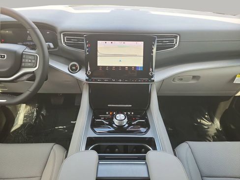 New 2025 Jeep Wagoneer Series III w/ Quick Order Package 25C Super image 13