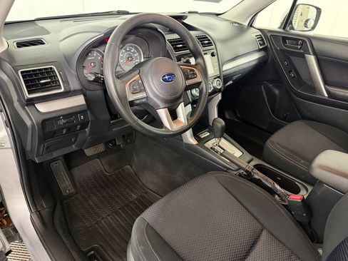 Used 2018 Subaru Forester 2.5i Premium w/ All-Weather Package AWD/4WD image 3