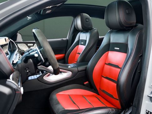 Used 2024 Mercedes-Benz GLE 63 AMG S w/ Driver Assistance Package image 2