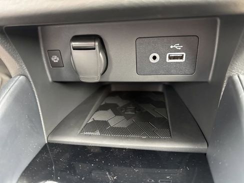 New 2025 Nissan Versa SV w/ Trunk Package image 18