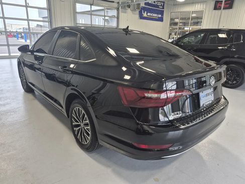 Used 2021 Volkswagen Jetta SE FWD image 5
