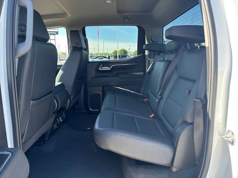 Used 2025 GMC Sierra 1500 SLT image 15