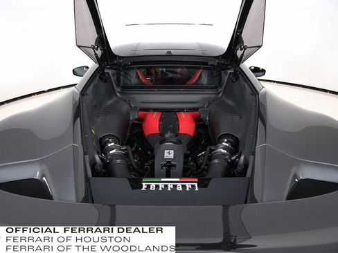 Used 2020 Ferrari F8 Tributo image 30