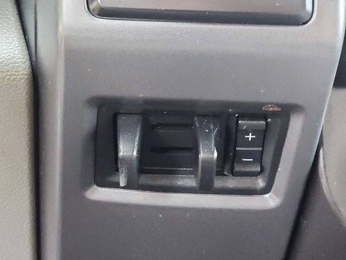 Used 2022 Ford F250 XLT w/ Snow Plow Prep Package image 23