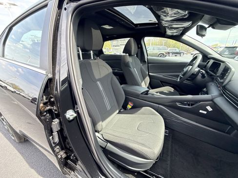 New 2026 Hyundai Elantra SEL Sport Premium w/ Cargo Package FWD image 25