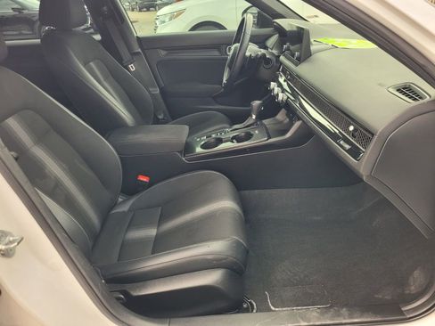 Used 2023 Honda Civic Sport image 16