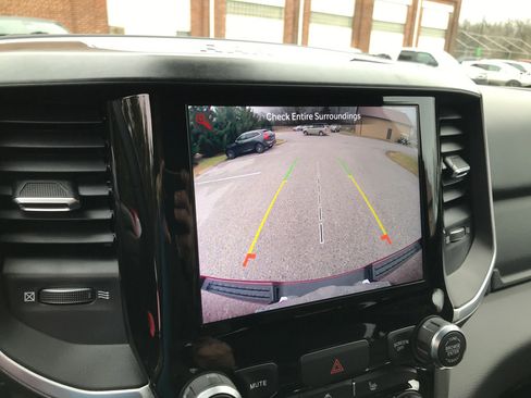 Used 2022 RAM 1500 Big Horn image 22