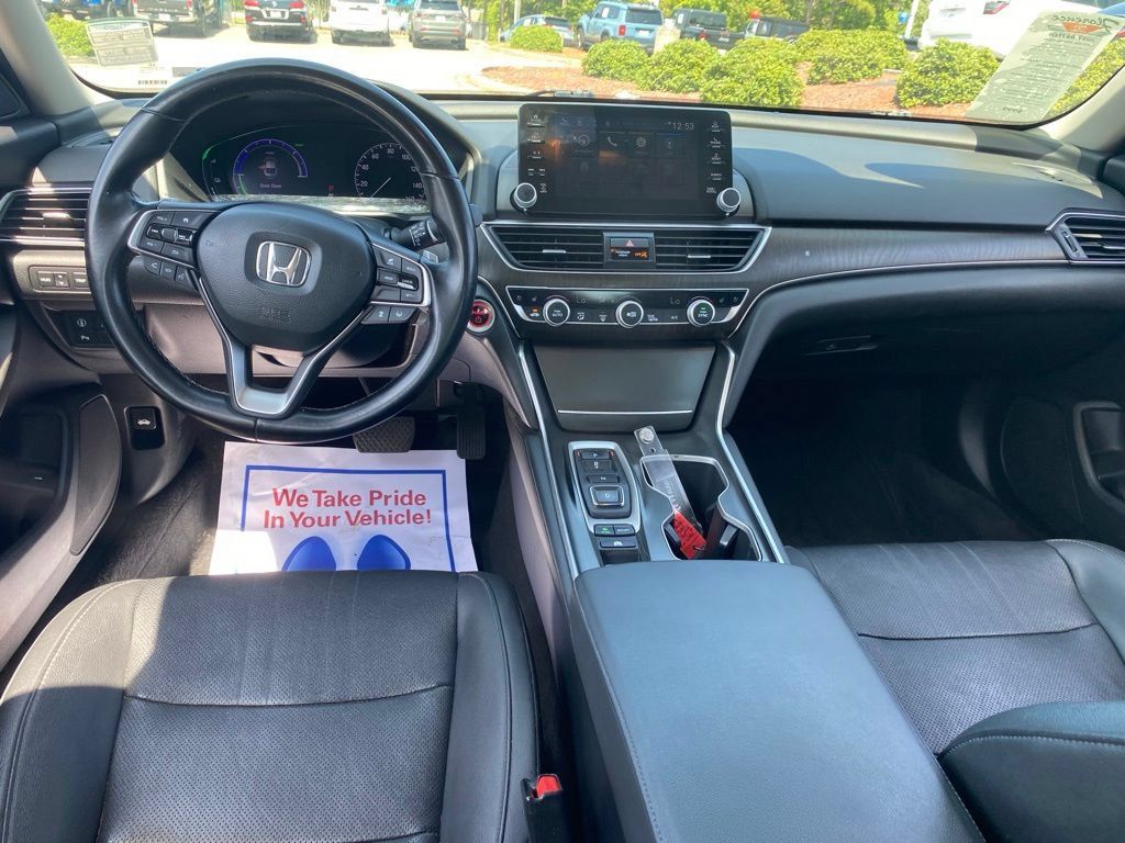 Used 2020 Honda Accord Touring image 9