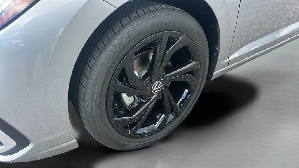 New 2027 Volkswagen Jetta SE FWD image 32