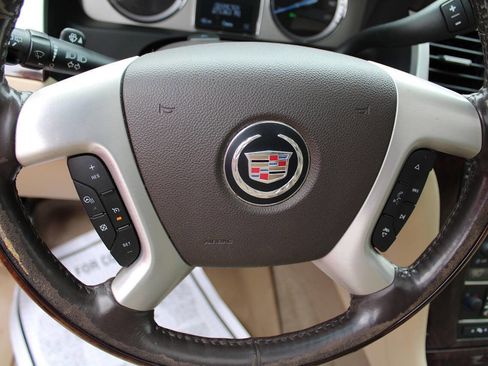 Used 2009 Cadillac Escalade AWD image 24