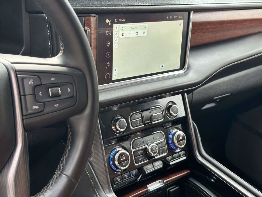 Used 2023 GMC Yukon Denali Ultimate AWD/4WD image 9