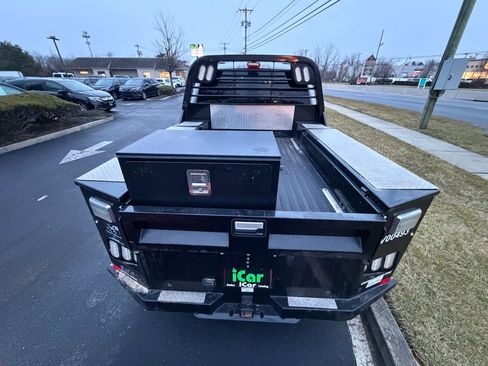 Used 2022 Ford F250 XL w/ Power Equipment Group image 4