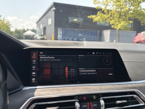 Used 2019 BMW X5 xDrive40i w/ Premium Package AWD/4WD image 37