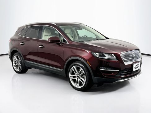 Used 2019 Lincoln MKC Reserve w/ MKC Climate Package AWD/4WD image 2