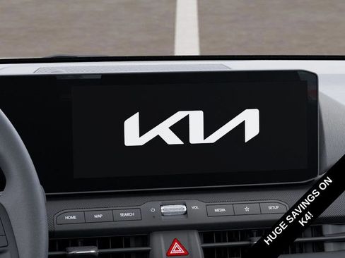 New 2025 Kia K4 LXS image 20