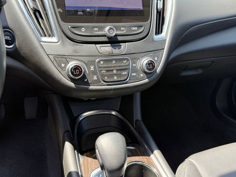 Used 2024 Chevrolet Malibu LT FWD image 20
