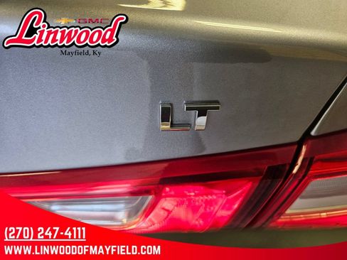 Used 2023 Chevrolet Malibu LT FWD image 10
