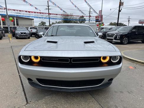 Certified 2022 Dodge Challenger SXT image 2