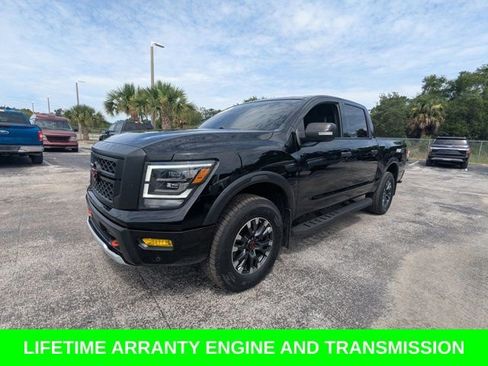 Used 2023 Nissan Titan PRO-4X w/ Pro-4x Convenience Package AWD/4WD image 9