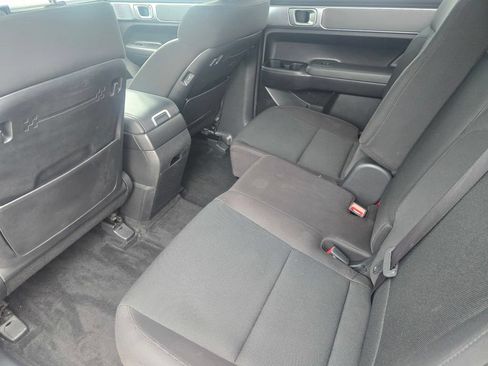 Used 2025 Hyundai Santa Fe SE FWD image 13