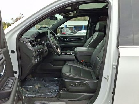 Used 2023 GMC Yukon XL Denali image 18