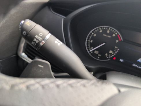 Used 2019 Cadillac XT4 Sport FWD image 23