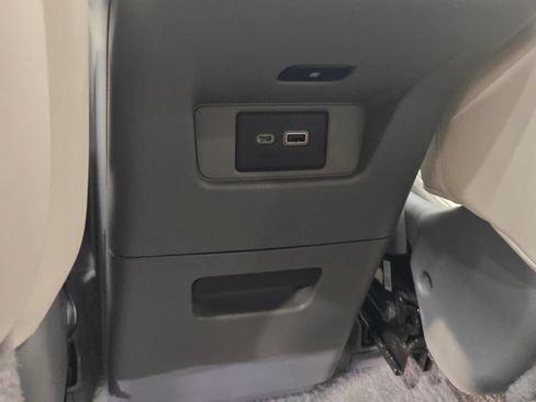Used 2021 Cadillac XT6 Premium Luxury AWD/4WD image 32
