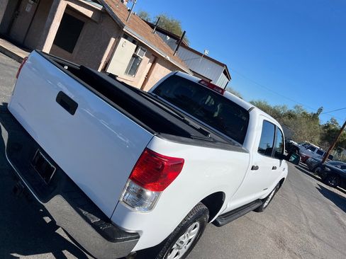 Used 2011 Toyota Tundra 4x4 CrewMax image 46