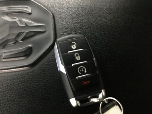 Used 2024 RAM 1500 Laramie image 10