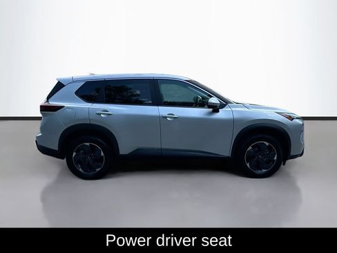 Certified 2025 Nissan Rogue SV AWD/4WD image 8