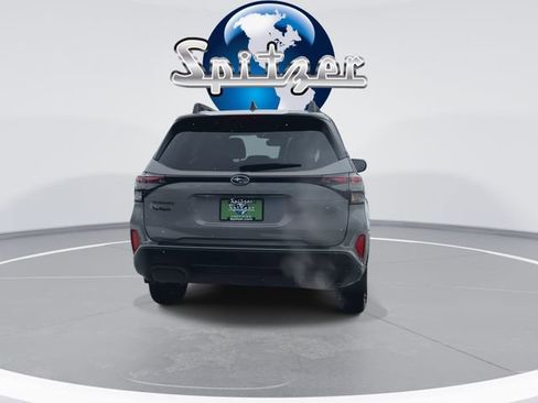 Used 2025 Subaru Forester Premium image 2