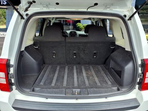 Used 2016 Jeep Patriot Sport FWD image 18